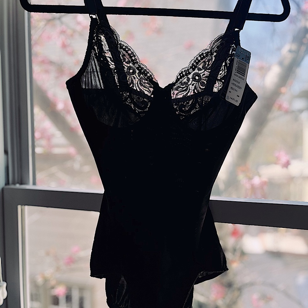 NWT Vintage Olga Lace Black Teddy Bodysuit with Underwire // 36B